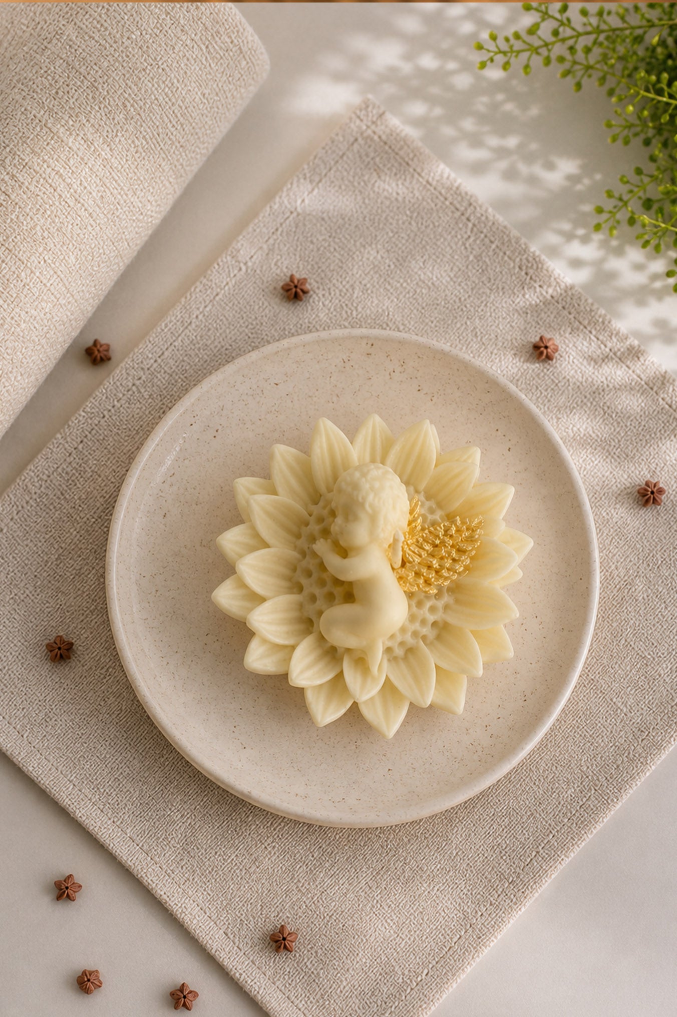 Fairy Bloom Candle – Handcrafted Floral Delight